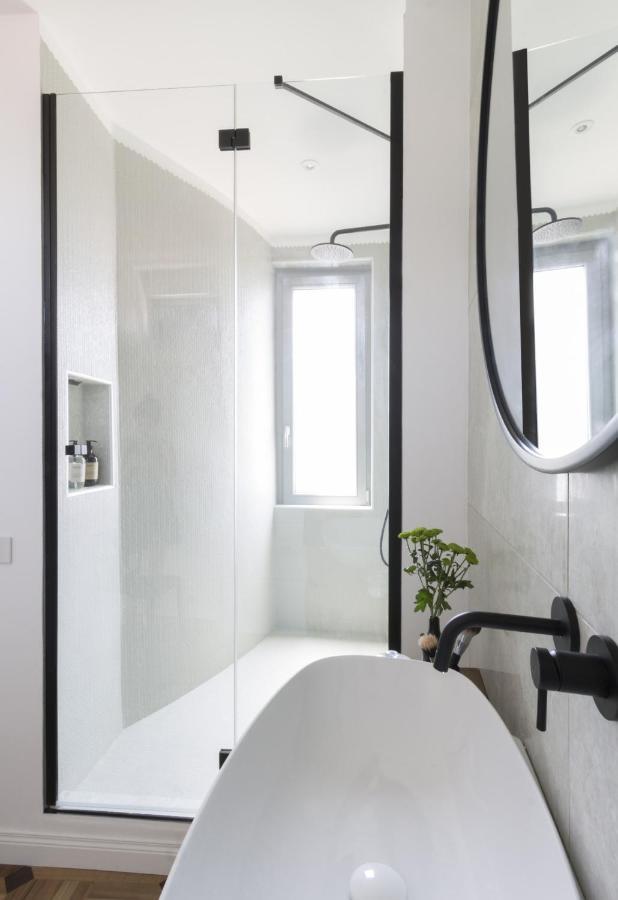 Easylife - Splendido Attico Con Terrazzo E Vista Mozzafiato Nel Cuore Della Citta 밀라노 외부 사진